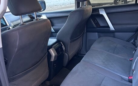 Toyota Land Cruiser Prado 150 рестайлинг 2, 2013 год, 2 950 000 рублей, 12 фотография