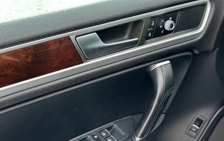 Volkswagen Touareg III, 2015 год, 2 690 000 рублей, 24 фотография