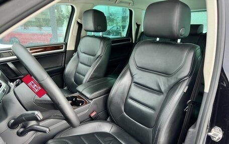 Volkswagen Touareg III, 2015 год, 2 690 000 рублей, 16 фотография