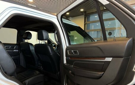 Ford Explorer VI, 2017 год, 3 073 000 рублей, 17 фотография