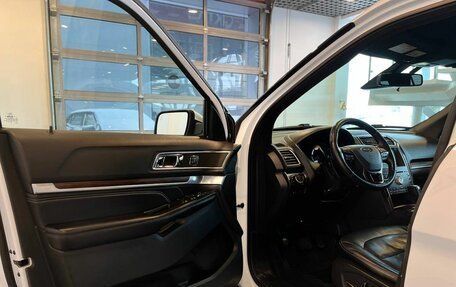 Ford Explorer VI, 2017 год, 3 073 000 рублей, 20 фотография