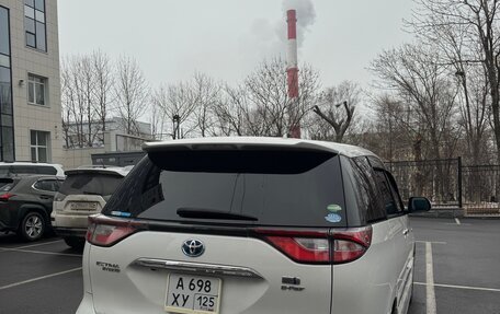 Toyota Estima III рестайлинг -2, 2017 год, 3 500 000 рублей, 4 фотография