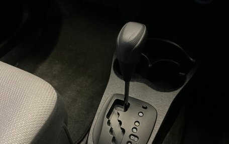 Toyota Vitz, 2012 год, 820 000 рублей, 12 фотография