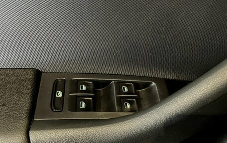 Skoda Rapid I, 2015 год, 1 075 000 рублей, 8 фотография