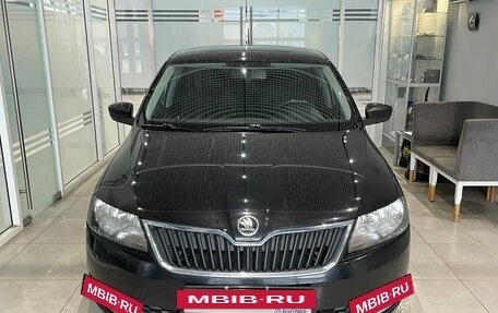 Skoda Rapid I, 2015 год, 1 075 000 рублей, 2 фотография