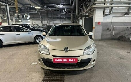 Renault Megane III, 2011 год, 649 000 рублей, 2 фотография