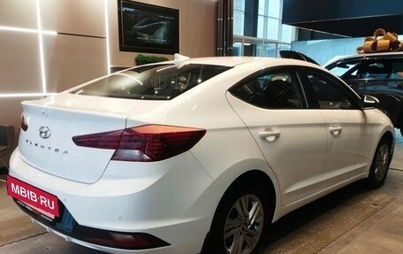 Hyundai Elantra VI рестайлинг, 2020 год, 1 549 000 рублей, 8 фотография