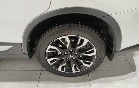 Mitsubishi Outlander III рестайлинг 3, 2021 год, 2 609 000 рублей, 12 фотография