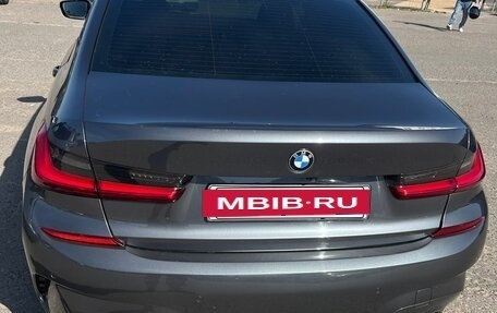 BMW 3 серия, 2021 год, 3 100 000 рублей, 3 фотография