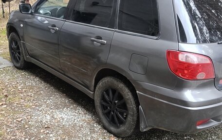 Mitsubishi Outlander III рестайлинг 3, 2007 год, 620 000 рублей, 4 фотография