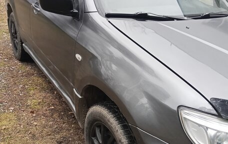 Mitsubishi Outlander III рестайлинг 3, 2007 год, 620 000 рублей, 18 фотография