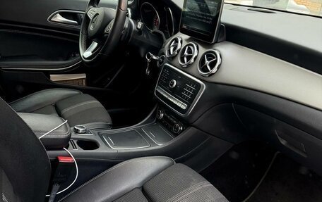 Mercedes-Benz GLA, 2017 год, 2 450 000 рублей, 13 фотография