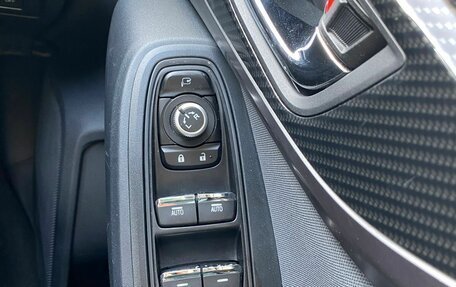 Subaru XV II, 2018 год, 2 400 000 рублей, 13 фотография