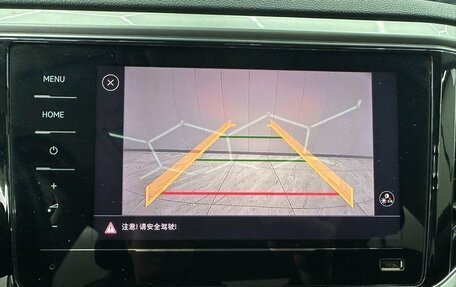 Volkswagen T-Roc I, 2022 год, 1 910 000 рублей, 15 фотография