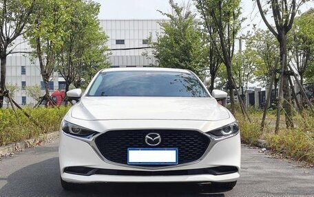 Mazda 3, 2022 год, 1 380 000 рублей, 2 фотография