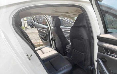 Mazda 3, 2022 год, 1 380 000 рублей, 15 фотография