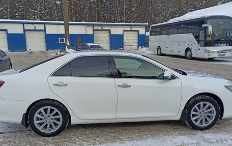 Toyota Camry, 2017 год, 2 650 000 рублей, 7 фотография
