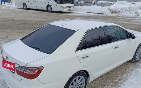 Toyota Camry, 2017 год, 2 650 000 рублей, 6 фотография