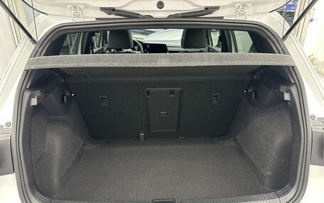 Volkswagen Golf VIII, 2023 год, 2 105 000 рублей, 21 фотография