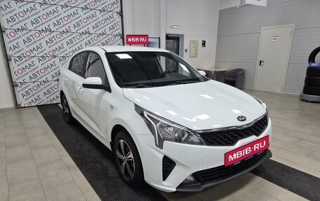 KIA Rio IV, 2020 год, 1 346 000 рублей, 3 фотография