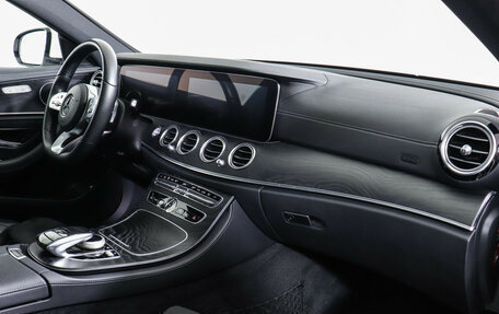 Mercedes-Benz E-Класс, 2020 год, 3 499 000 рублей, 8 фотография