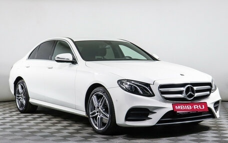 Mercedes-Benz E-Класс, 2020 год, 3 499 000 рублей, 3 фотография