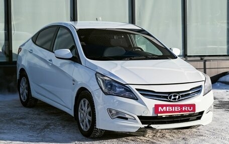 Hyundai Solaris II рестайлинг, 2015 год, 1 049 000 рублей, 7 фотография