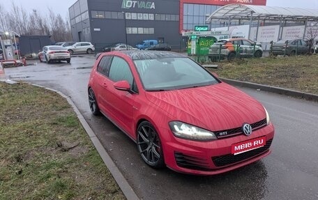 Volkswagen Golf GTI VII, 2014 год, 2 500 000 рублей, 1 фотография