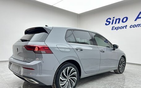 Volkswagen Golf VIII, 2021 год, 2 375 000 рублей, 7 фотография