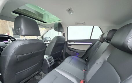 Volkswagen Golf VIII, 2021 год, 2 375 000 рублей, 10 фотография