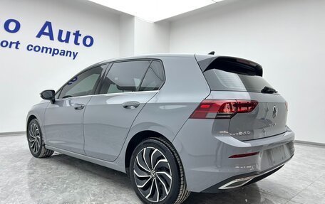 Volkswagen Golf VIII, 2021 год, 2 375 000 рублей, 6 фотография