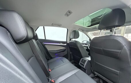 Volkswagen Golf VIII, 2021 год, 2 375 000 рублей, 12 фотография