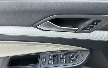 Volkswagen Golf VIII, 2021 год, 2 375 000 рублей, 13 фотография