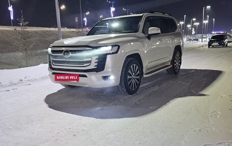 Toyota Land Cruiser, 2023 год, 12 500 000 рублей, 2 фотография