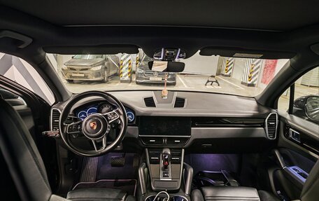 Porsche Cayenne III, 2019 год, 8 050 000 рублей, 11 фотография