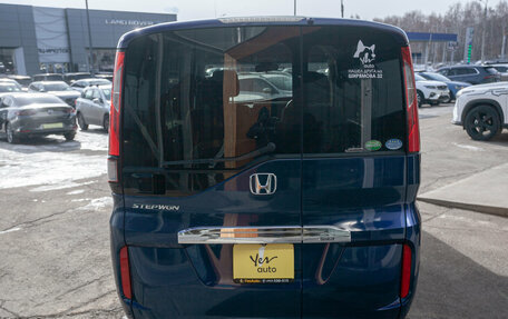 Honda Stepwgn IV, 2015 год, 1 698 000 рублей, 8 фотография