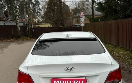 Hyundai Solaris II рестайлинг, 2015 год, 640 000 рублей, 11 фотография