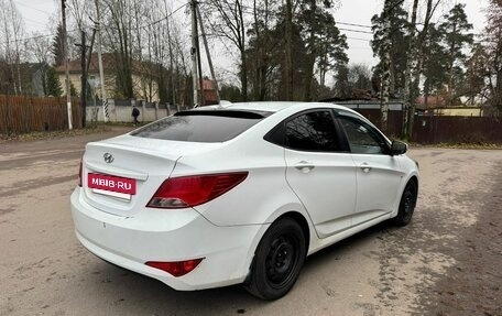 Hyundai Solaris II рестайлинг, 2015 год, 640 000 рублей, 3 фотография