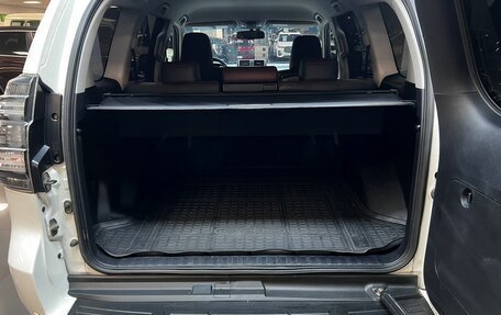 Toyota Land Cruiser Prado 150 рестайлинг 2, 2016 год, 3 695 000 рублей, 7 фотография