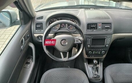 Skoda Yeti I рестайлинг, 2014 год, 1 170 000 рублей, 18 фотография