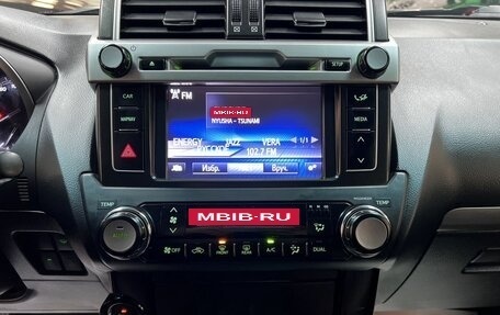 Toyota Land Cruiser Prado 150 рестайлинг 2, 2016 год, 3 695 000 рублей, 21 фотография