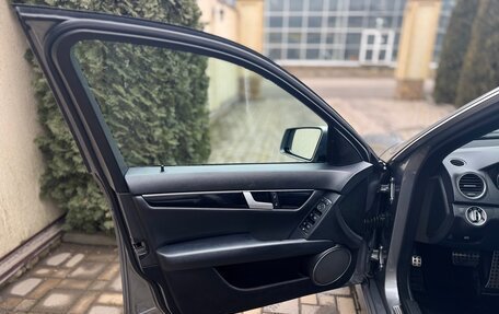 Mercedes-Benz C-Класс, 2012 год, 1 180 000 рублей, 10 фотография