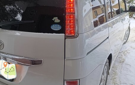 Toyota ISis I, 2012 год, 1 500 000 рублей, 6 фотография