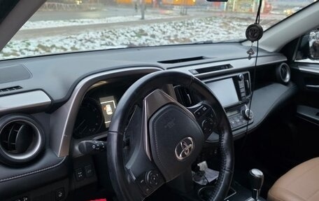 Toyota RAV4, 2018 год, 2 600 000 рублей, 3 фотография