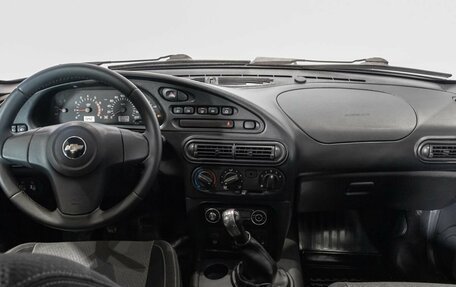 Chevrolet Niva I рестайлинг, 2017 год, 698 500 рублей, 6 фотография