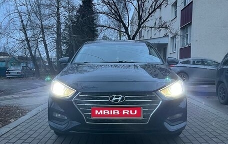 Hyundai Solaris II рестайлинг, 2019 год, 1 550 000 рублей, 1 фотография