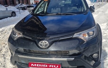 Toyota RAV4, 2018 год, 2 200 000 рублей, 2 фотография