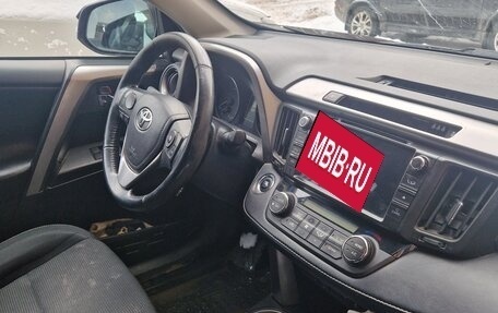 Toyota RAV4, 2018 год, 2 200 000 рублей, 3 фотография