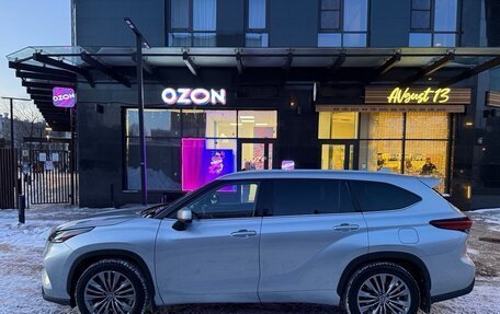 Toyota Highlander, 2021 год, 5 250 000 рублей, 6 фотография