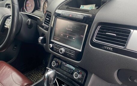 Volkswagen Touareg III, 2012 год, 2 090 000 рублей, 10 фотография